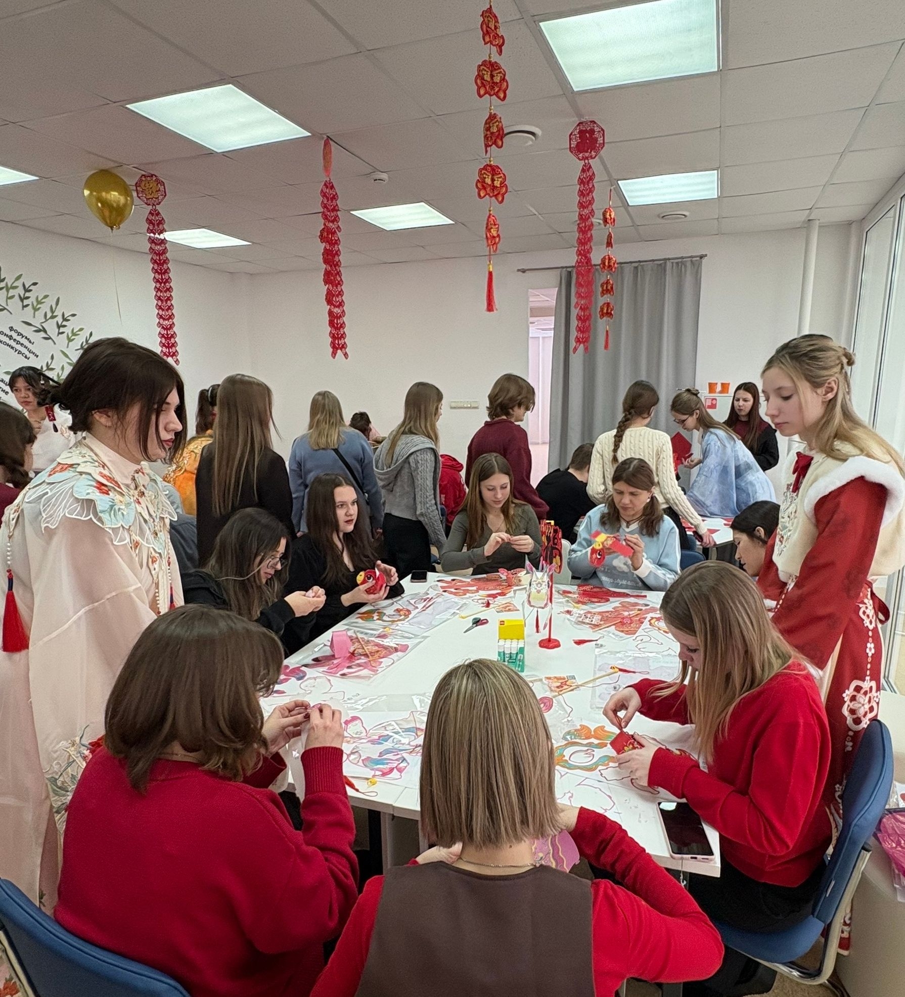 фото: На площадке ОГУ имени И.С. Тургенева  состоялся фестиваль «Большая ярмарка Хуанхэ»