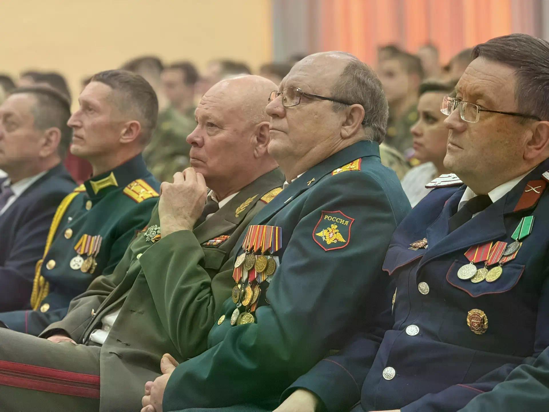 фото: В ОГУ имени И.С. Тургенева состоялось торжественное мероприятие ко Дню защитника Отечества