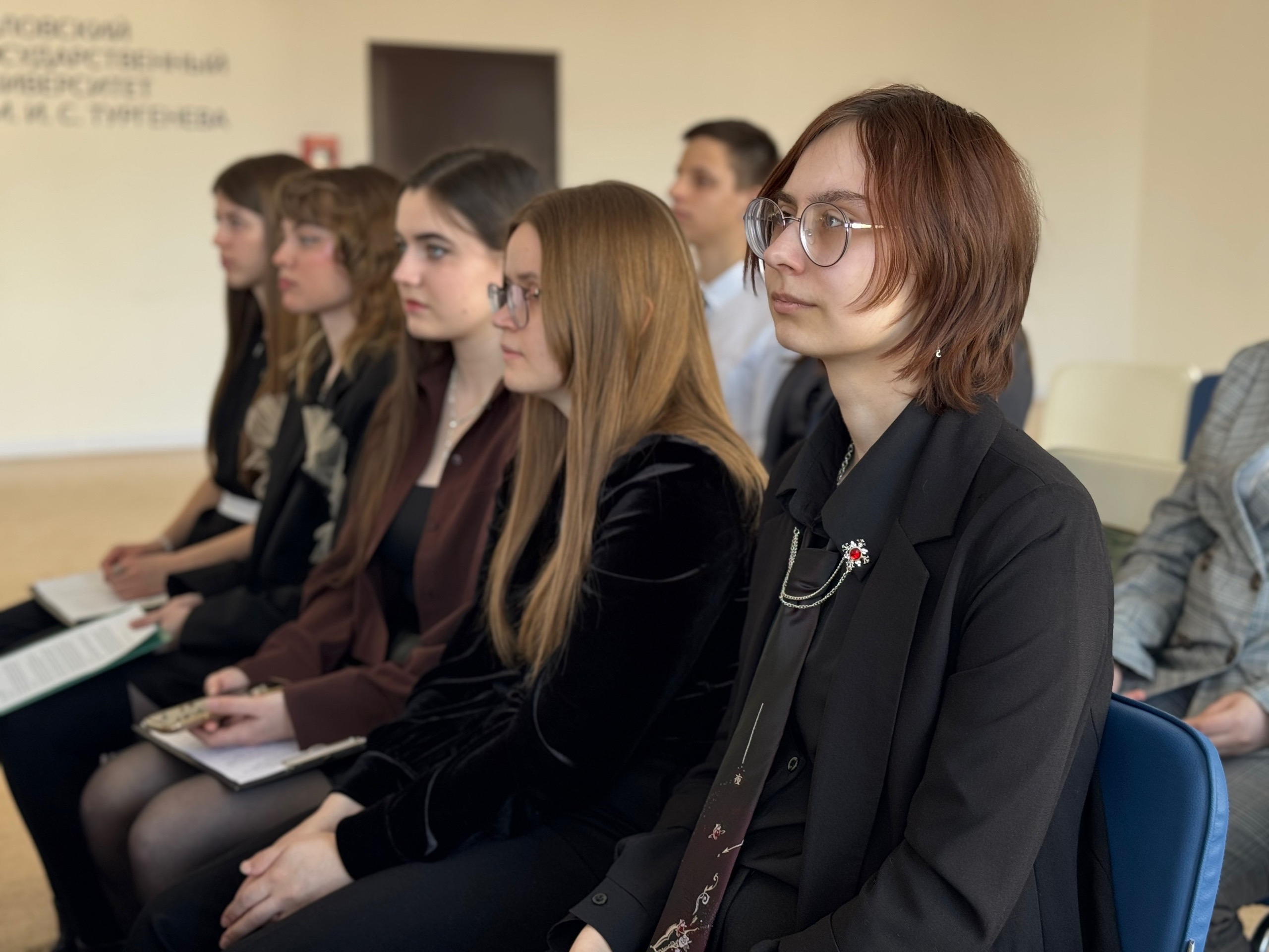 В ОГУ имени И.С. Тургенева состоялась финальная защита федерального проекта «Школа мечты» фото: В ОГУ имени И.С. Тургенева состоялась финальная защита федерального проекта «Школа мечты»