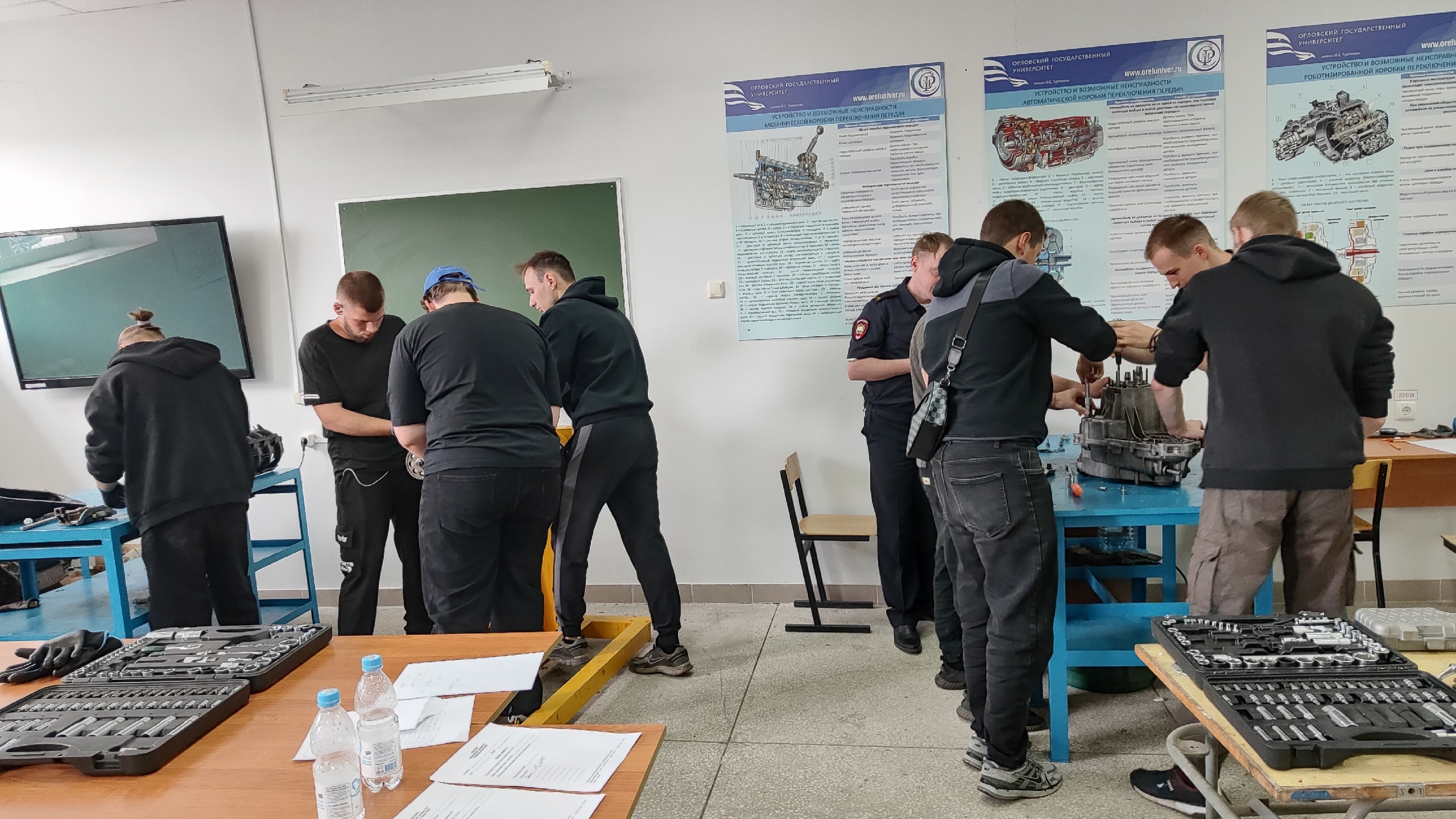 фото: Команда «Политех» ОГУ имени И.С. Тургенева — в призёрах межвузовской олимпиады по устройству автомобилей